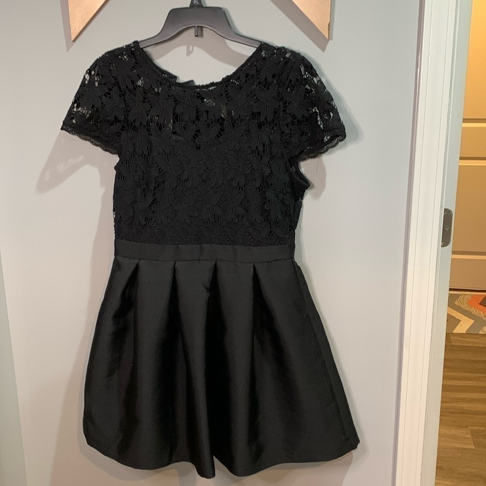 Vici just me black lace open back cupcake dress size large